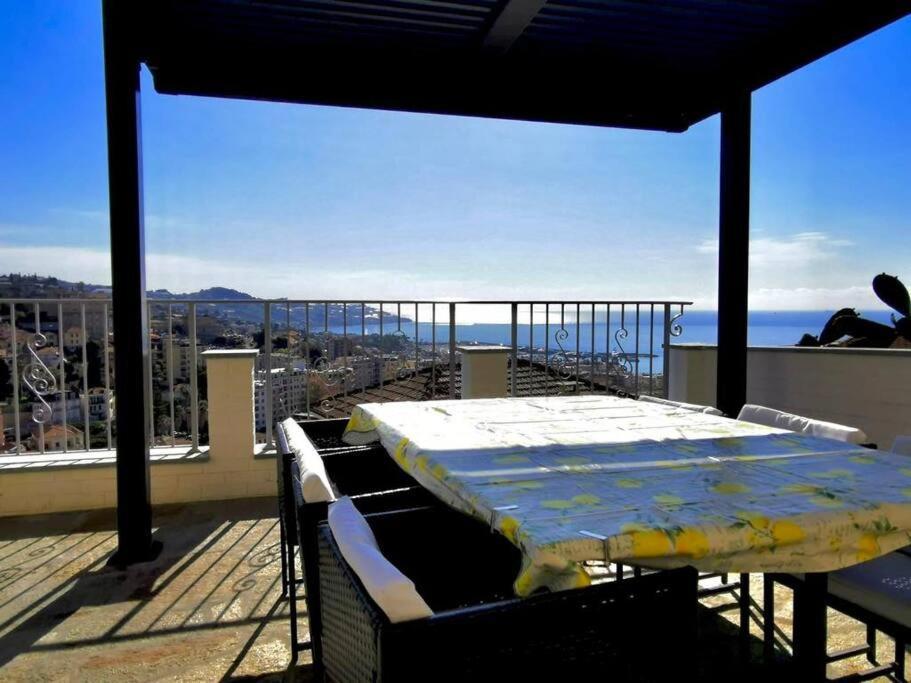 Beautiful Apartment In San Remo Kültér fotó